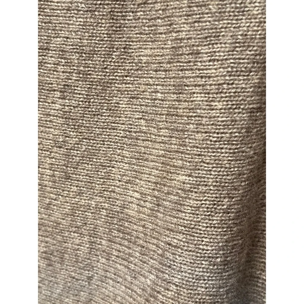 C by Bloomingdales Cashmere Sweater Women's Medium Beige Tan - Picture 4 of 10